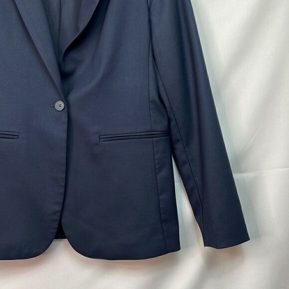 GAP Navy Blue single button blazer size 8 EUC - Picture 3 of 15